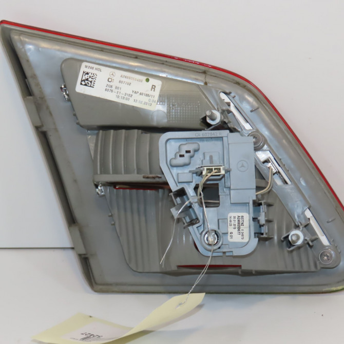 Feu arrière intérieur droit occasion MERCEDES CLASSE B II Phase 1 09-2011->12-2014 2469066400 2