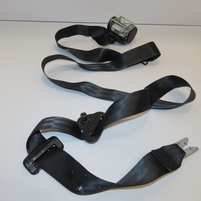 Ceinture avant gauche occasion RENAULT MEGANE III Phase 1 11-2008->01-2012 1.6i 16v 110ch 868856411R 1