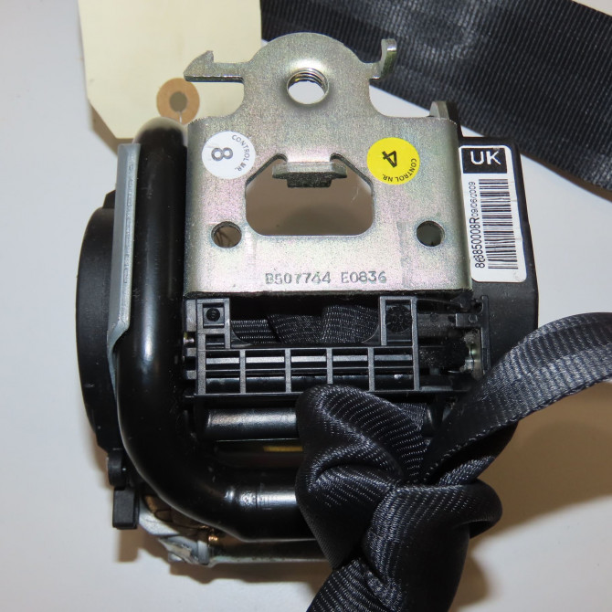 Ceinture avant gauche occasion RENAULT MEGANE III Phase 1 11-2008->01-2012 1.6i 16v 110ch 868856411R 3