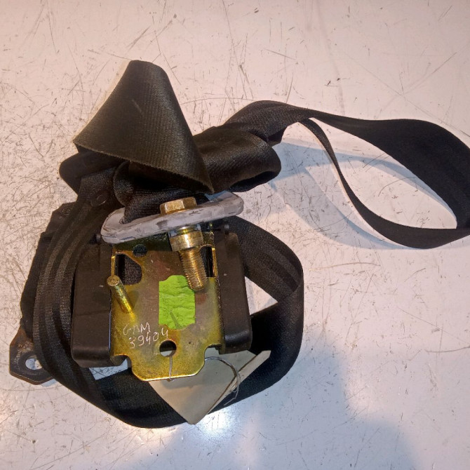 Ceinture arrière gauche occasion RENAULT TWINGO I Phase 3 08-2000->06-2007 1.2i 8v 60ch 8200065320 2