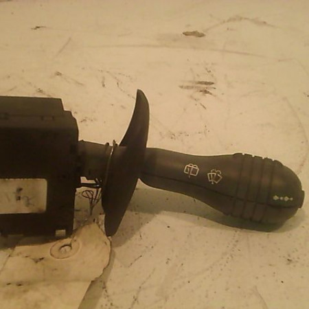 Commande essuie glace occasion RENAULT TWINGO I Phase 3 08-2000->06-2007 1.2i 7701054306