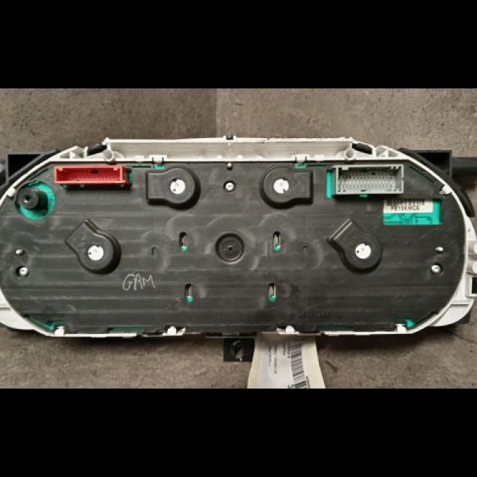 Compteur occasion RENAULT LAGUNA II Phase 1 04-1995->04-1999 1.6i 107ch 8200291332 2