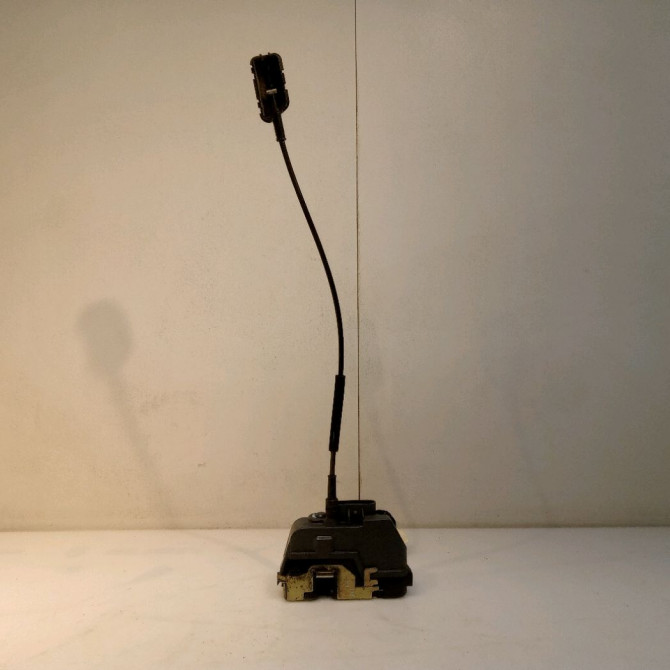 Serrure porte ard occasion RENAULT LAGUNA II Phase 2 03-2005->09-2007 1.9 DCI 110ch 8200009153 2