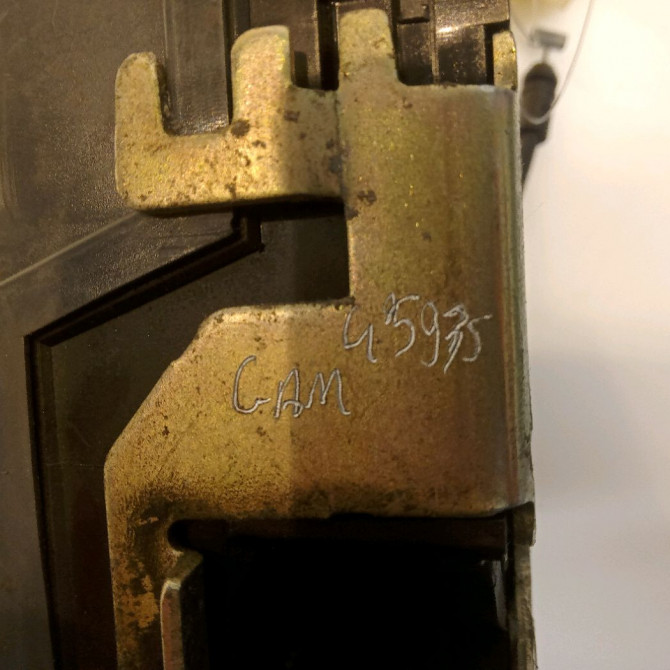 Serrure porte ard occasion RENAULT LAGUNA II Phase 2 03-2005->09-2007 1.9 DCI 110ch 8200009153 4