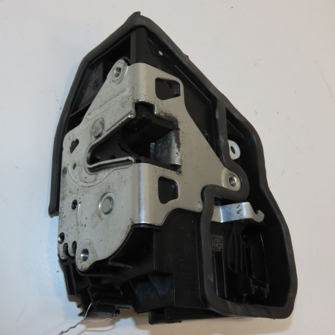 Serrure porte avg occasion B.M.W. SERIE 3 V 5TB837015E 1