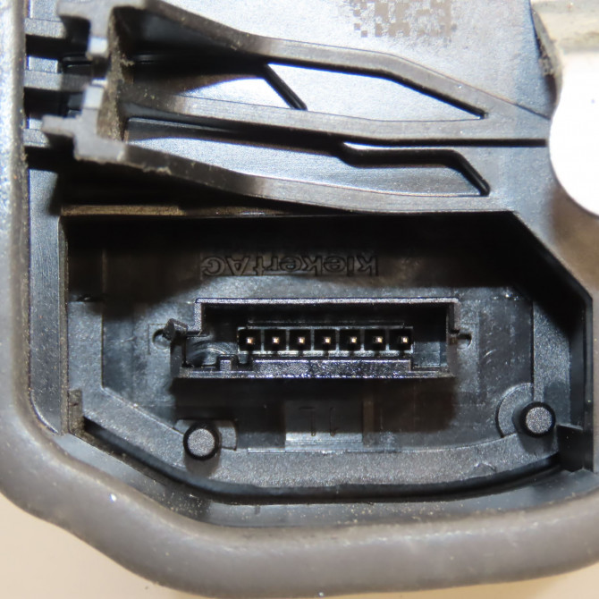 Serrure porte avg occasion B.M.W. SERIE 3 V 5TB837015E 3