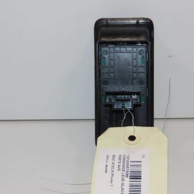 Commande lève-glace porte avant gauche occasion SEAT ATECA Phase 1 06-2016->... 5G0959857GIHA 2