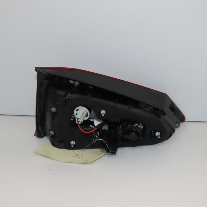 Feu arrière interieur gauche occasion SEAT ATECA Phase 1 06-2016->... 575945307D 2