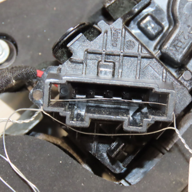 Feu arrière interieur gauche occasion SEAT ATECA Phase 1 06-2016->... 575945307D 3