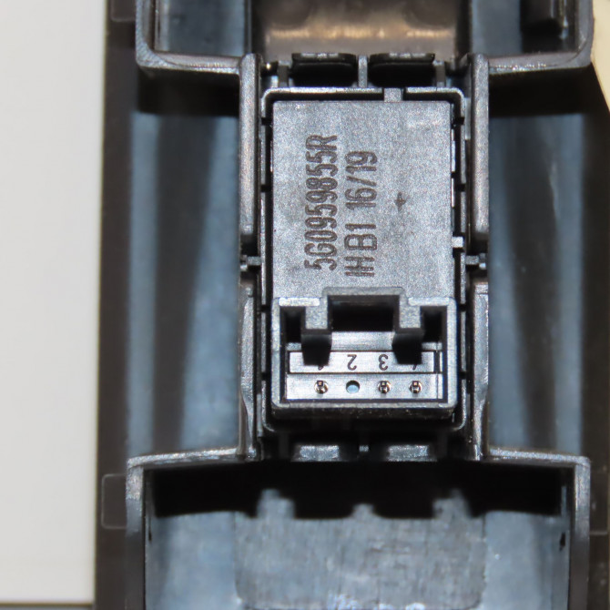 Commande leve-glace porte arrière gauche occasion SEAT ATECA Phase 1 06-2016->... 5G0959855RIHA 3