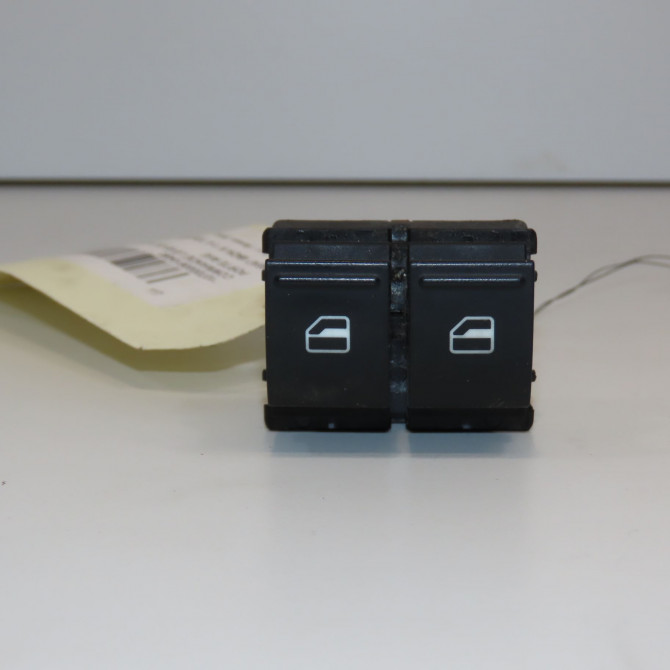 Commande lève-glace porte avant gauche occasion SEAT IBIZA IV Phase 1 05-2008->01-2012 1.4 TDI 80ch 1K3959857CREH 1