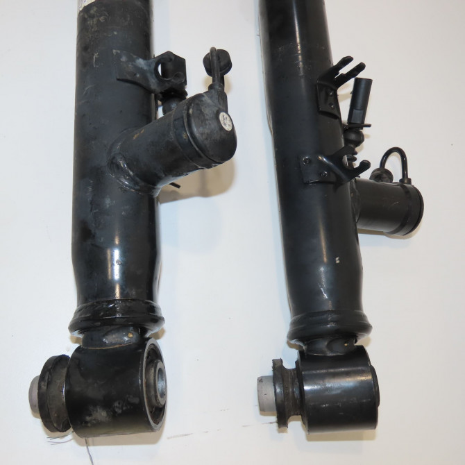 Amortisseur arrière droit occasion AUDI A6 III Phase 1 05-2004->10-2008 3.0 V6 233ch 4F0616032M 3