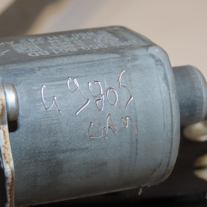 Mecanisme+moteur leve-glace avg occasion VOLKSWAGEN POLO V 6R4837461N 7