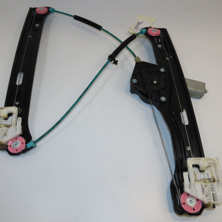 Mecanisme + moteur lève-glace avant droit occasion B.M.W. SERIE 1 II Phase 1 08-2011->06-2015 51337281882