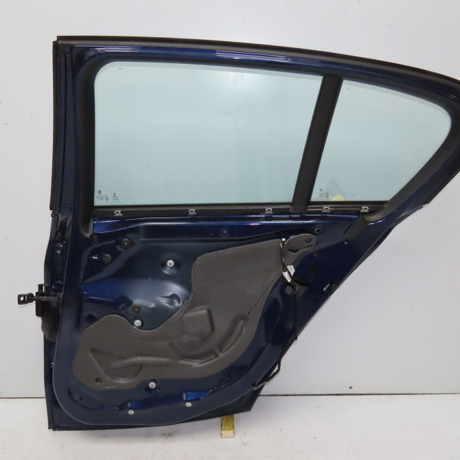 Porte arrière droite occasion B.M.W. SERIE 1 II phase 2 03-2015->... 114 D 95ch 41525A2A398 2