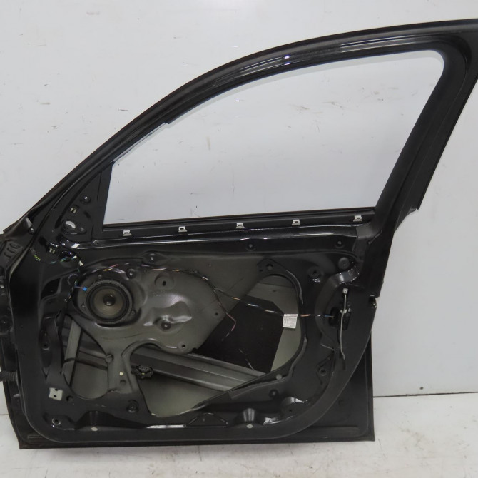 Porte avant droite occasion B.M.W. SERIE 1 II Phase 1 08-2011->06-2015 116D 116ch 41009628760 2