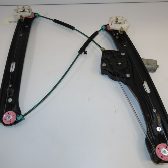 Mecanisme + moteur lève-glace avant droit occasion B.M.W. SERIE 1 II Phase 1 08-2011->06-2015 116D 116ch 51337281882 2