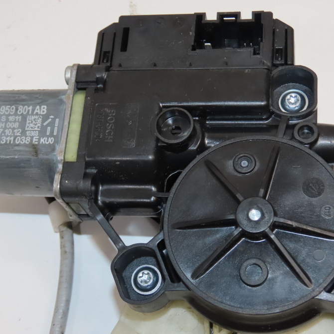 Mecanisme+moteur leve-glace avg occasion VOLKSWAGEN POLO V POLO V Phase 1 2009-09-01->2014-05-31 1.6 TDI 90ch 6R4837461N 3