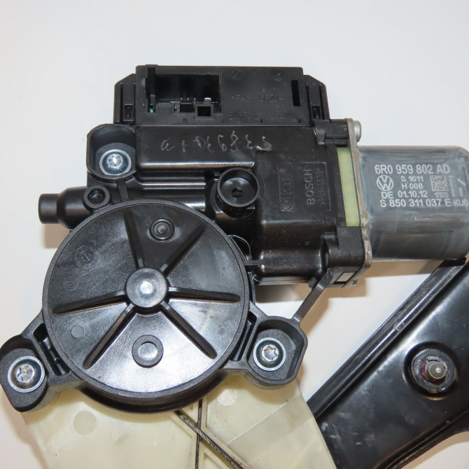 Mecanisme + moteur lève-glace avant droit occasion VOLKSWAGEN POLO V POLO V Phase 1 2009-09-01->2014-05-31 1.6 TDI 90ch 6R4837462N 3