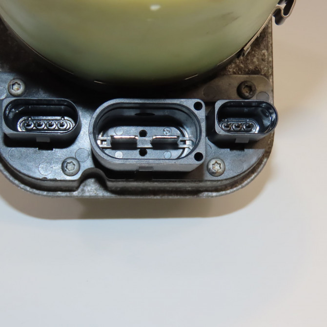 Moteur electrique de direction assistée occasion VOLKSWAGEN POLO IV Phase 2 05-2005->09-2009 1.4 TDI 70ch 6R0423156C 3