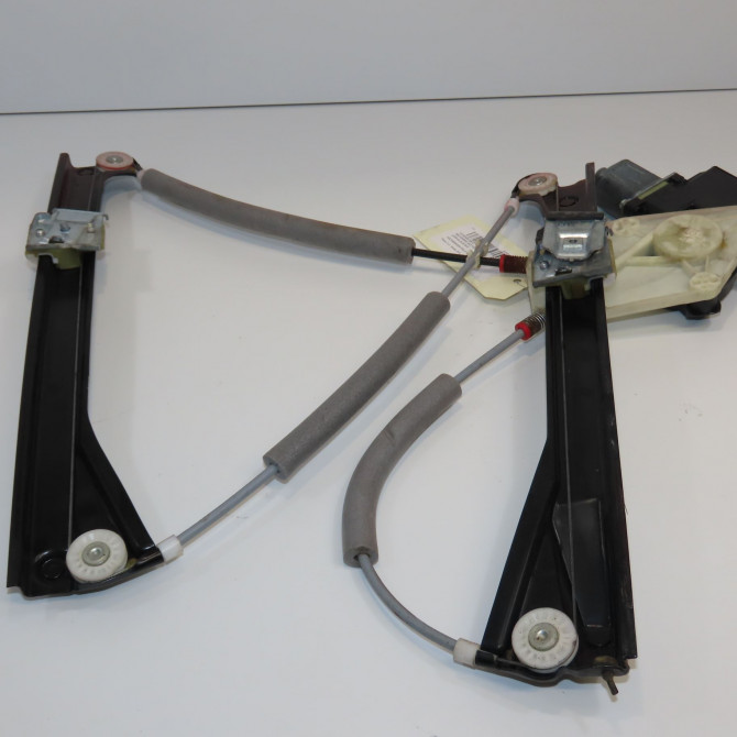 Mecanisme + moteur lève-glace avant droit occasion VOLKSWAGEN POLO V Phase 2 02-2014->... 1.2i 90ch 6R4837462N 2