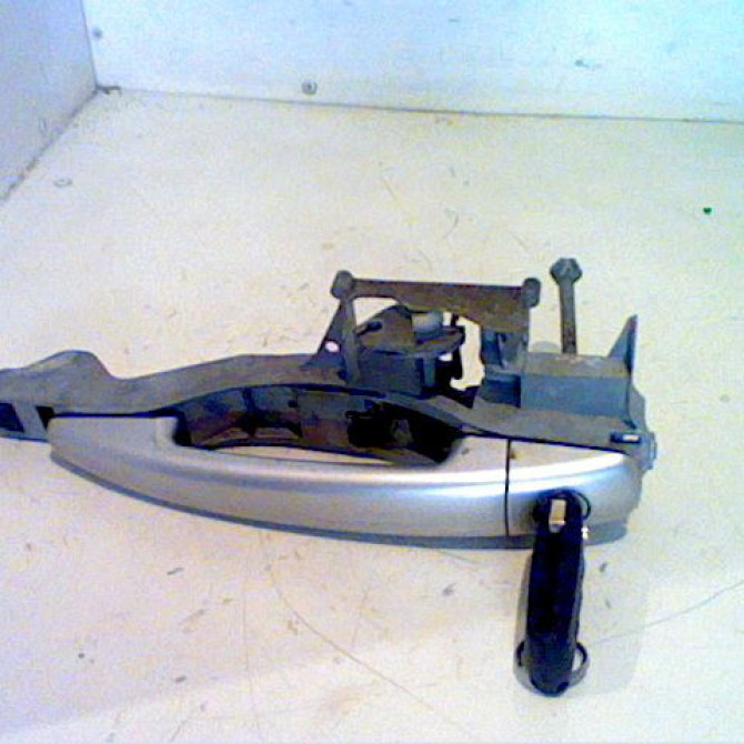 Poignee ext porte avg occasion CITROEN C4 PICASSO I Phase 1 01-2007->10-2013 1.6 e-HDI 8v 110ch 00009101GF 1