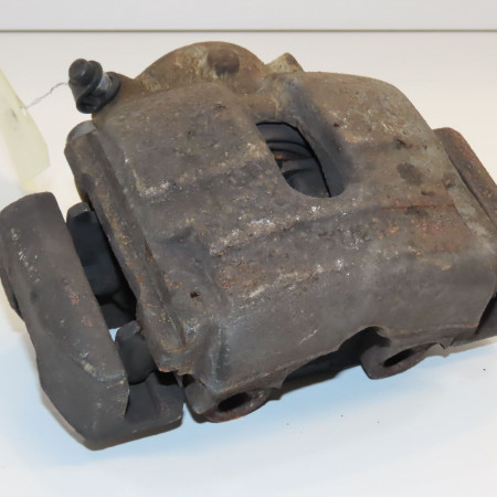 Etrier de frein avant gauche occasion B.M.W. X3 I Phase 1 01-2004->08-2006 2.0d 34116765881