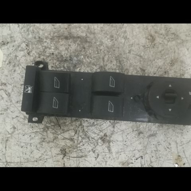 Commande lève-glace porte avant gauche occasion FORD FOCUS II Phase 1 09-2004->12-2007 1.8 TDCI 115ch 1507919 1