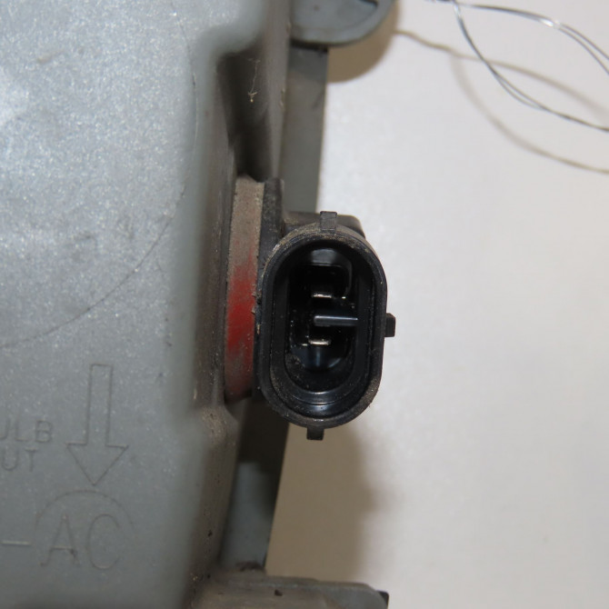 Phare antibrouillard avant gauche occasion FORD CMAX I Phase 2 03-2007->09-2010 1.8 TDCI 8v 115ch 1471730 3