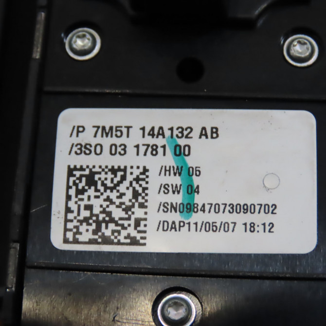 Commande lève-glace porte avant gauche occasion FORD CMAX I Phase 2 03-2007->09-2010 1.8 TDCI 8v 115ch 1507919 3