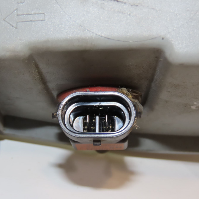 Phare antibrouillard avant gauche occasion FORD CMAX I Phase 2 03-2007->09-2010 1.8 TDCI 8v 115ch 1471730 3