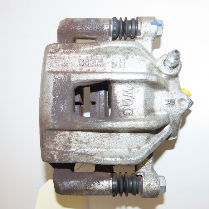 Etrier de frein avant droit occasion  410016355R 4