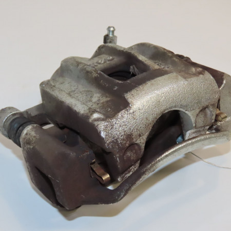 <span class="tt">Etrier de frein avant gauche occasion  </span><span class="designation"> </span>