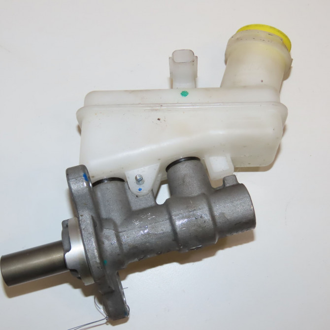 Maitre cylindre occasion  8201739907 2