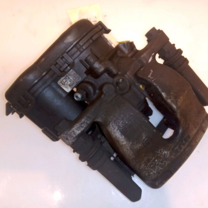 Etrier de frein arrière gauche occasion MERCEDES CLASSE B II Phase 1 04-1995->04-1999 1.8 CDI 136ch 4232381 1