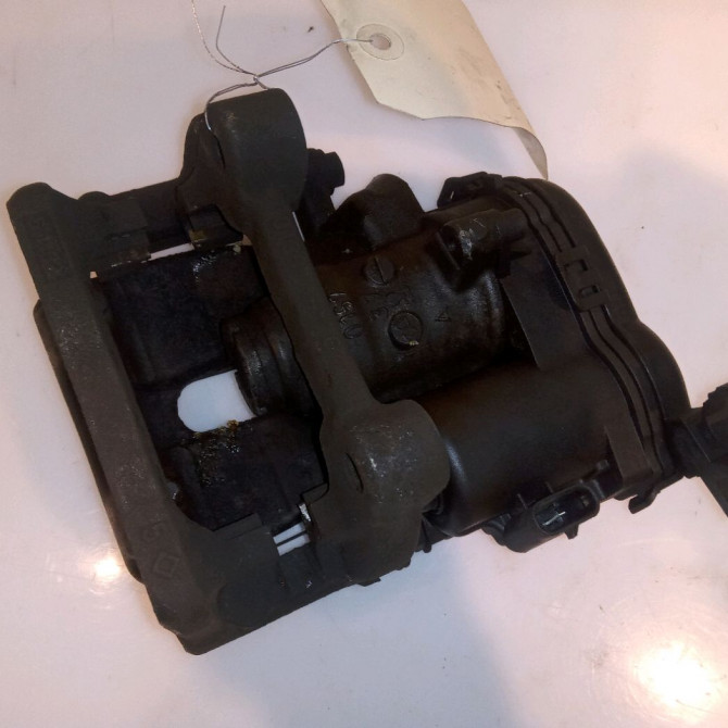 Etrier de frein arrière gauche occasion MERCEDES CLASSE B II Phase 1 04-1995->04-1999 1.8 CDI 136ch 4232381 3