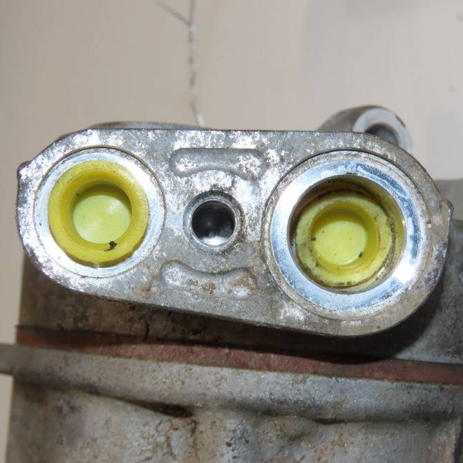 Compresseur air conditionne occasion  95518238 4