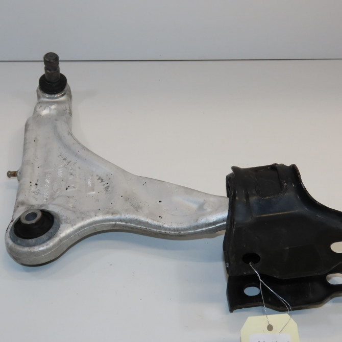 Triangle inf avd occasion  LR078656 2