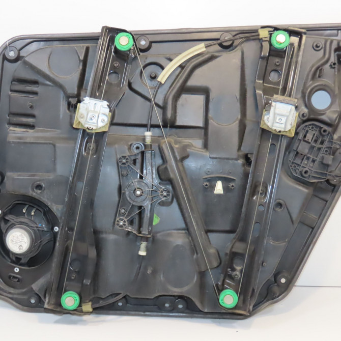 Mecanisme+moteur leve-glace avg occasion MERCEDES CLASSE B II Phase 1 09-2011->12-2014 2467200179 2