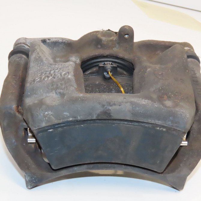 Etrier de frein avant droit occasion MERCEDES CLASSE B II Phase 1 09-2011->12-2014 4217081 2