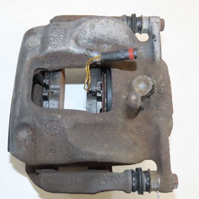 Etrier de frein avant droit occasion MERCEDES CLASSE B II Phase 1 09-2011->12-2014 4217081 4