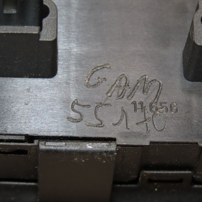 Commande lève-glace porte avant gauche occasion PEUGEOT 307 Phase 1 SW 03-2002->07-2004 2.0 HDi 110ch 6554KT 5