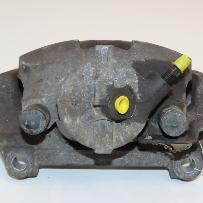 Etrier de frein avant gauche occasion  7701049091 3