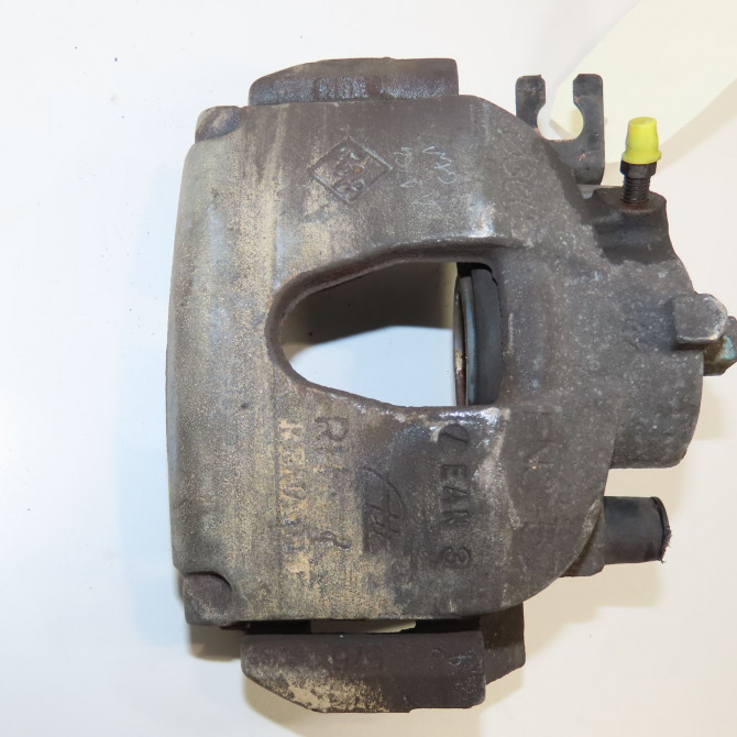 Etrier de frein avant gauche occasion  7701049091 4