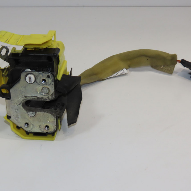 Serrure porte coulissante d occasion CITROEN NEMO Phase 1 09-2008->... 1.4 HDi 1673802080 1
