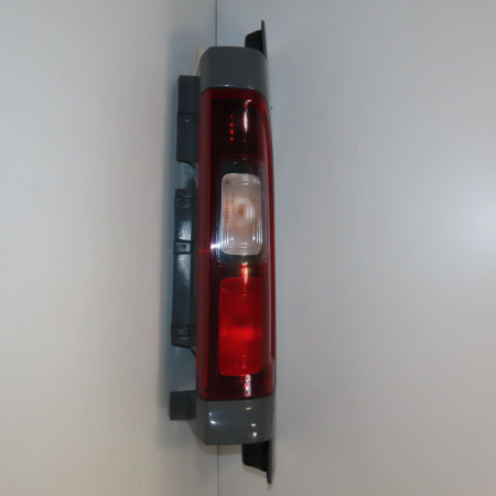Feu arrière droit occasion RENAULT TRAFIC III Phase 1 06-2014->... 1.6 DCI 145ch 265504656R