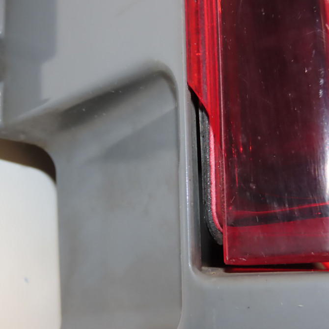 Feu arrière droit occasion RENAULT TRAFIC III Phase 1 06-2014->... 1.6 DCI 145ch 265504656R 3