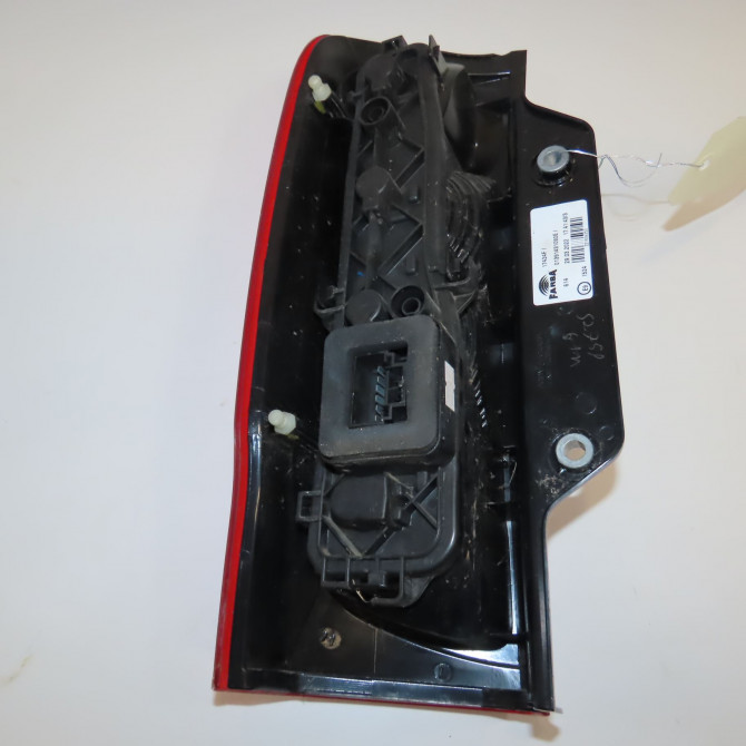 Feu arrière droit occasion PEUGEOT BIPPER Phase 1 03-2008->... 1.3 HDI 75ch 1624216980 2