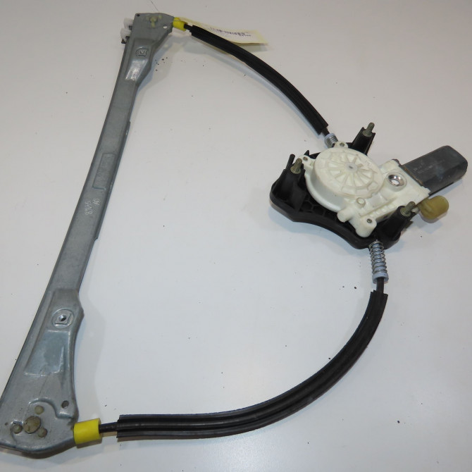 Mecanisme+moteur leve-glace avg occasion RENAULT CLIO II Phase 2 06-2001->07-2006 1.5 DCI 80ch 7701207255 1