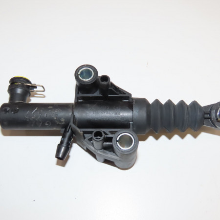 Emetteur embrayage occasion RENAULT TRAFIC III Phase 1 06-2014->... 1.6 DCI 145ch 306100530R